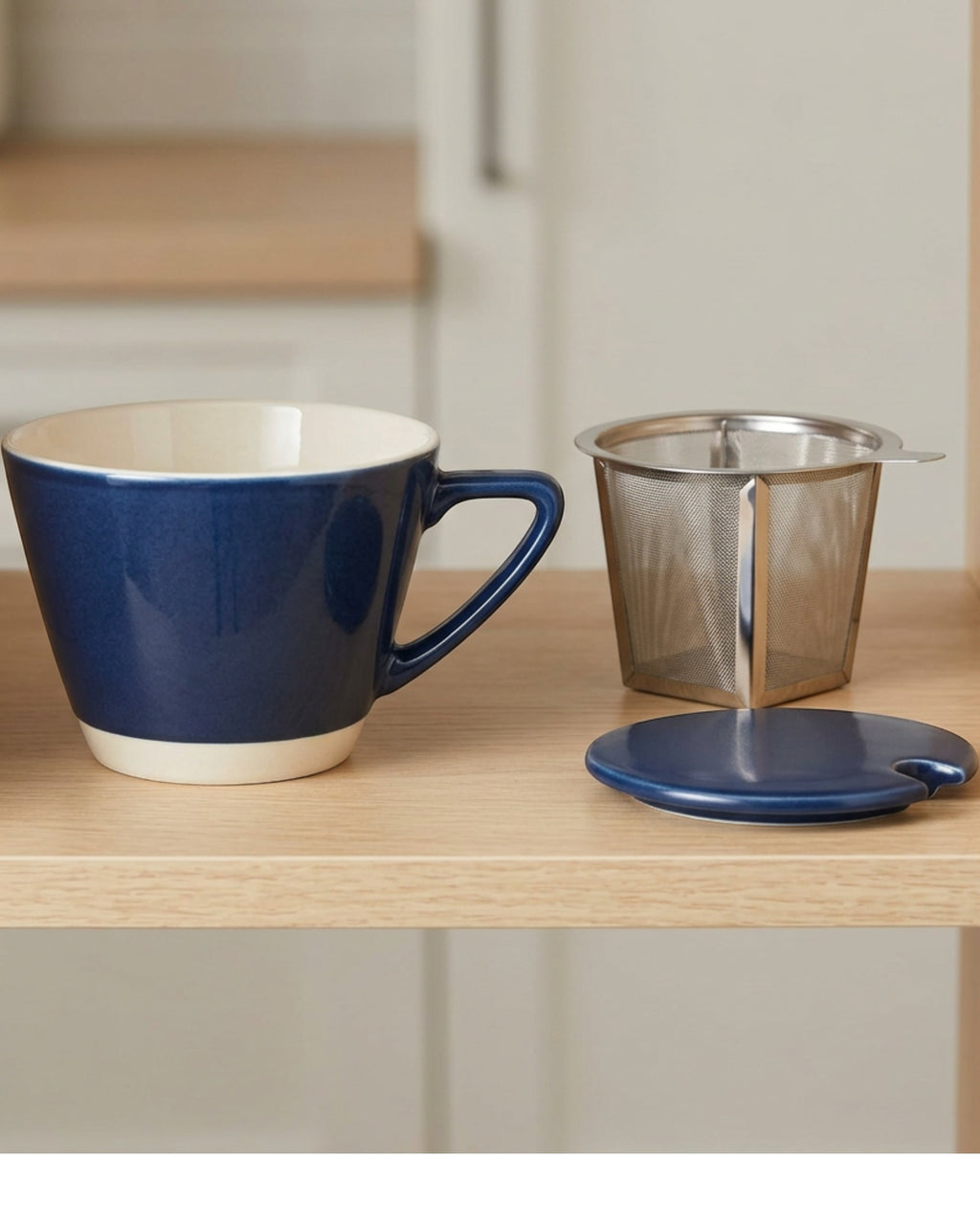 Ymvbf Tapered Ceramic Tea Cup with Mesh-Panel Infuser and Lid 11 oz Navy White - Lifestyle view